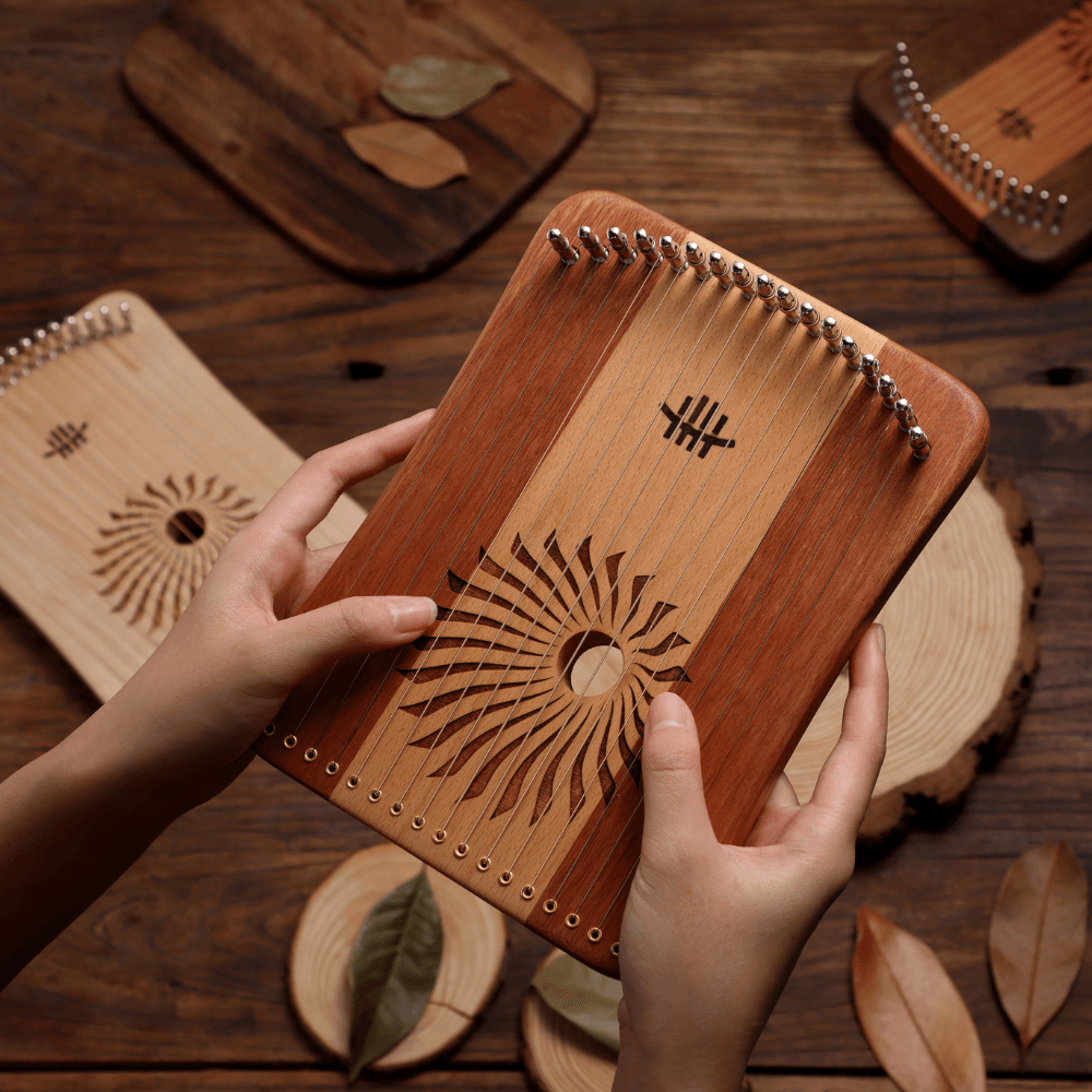 Harpika Mini Harp Lyre Kalimba Hluru 17-string - Little Kalimba Shop