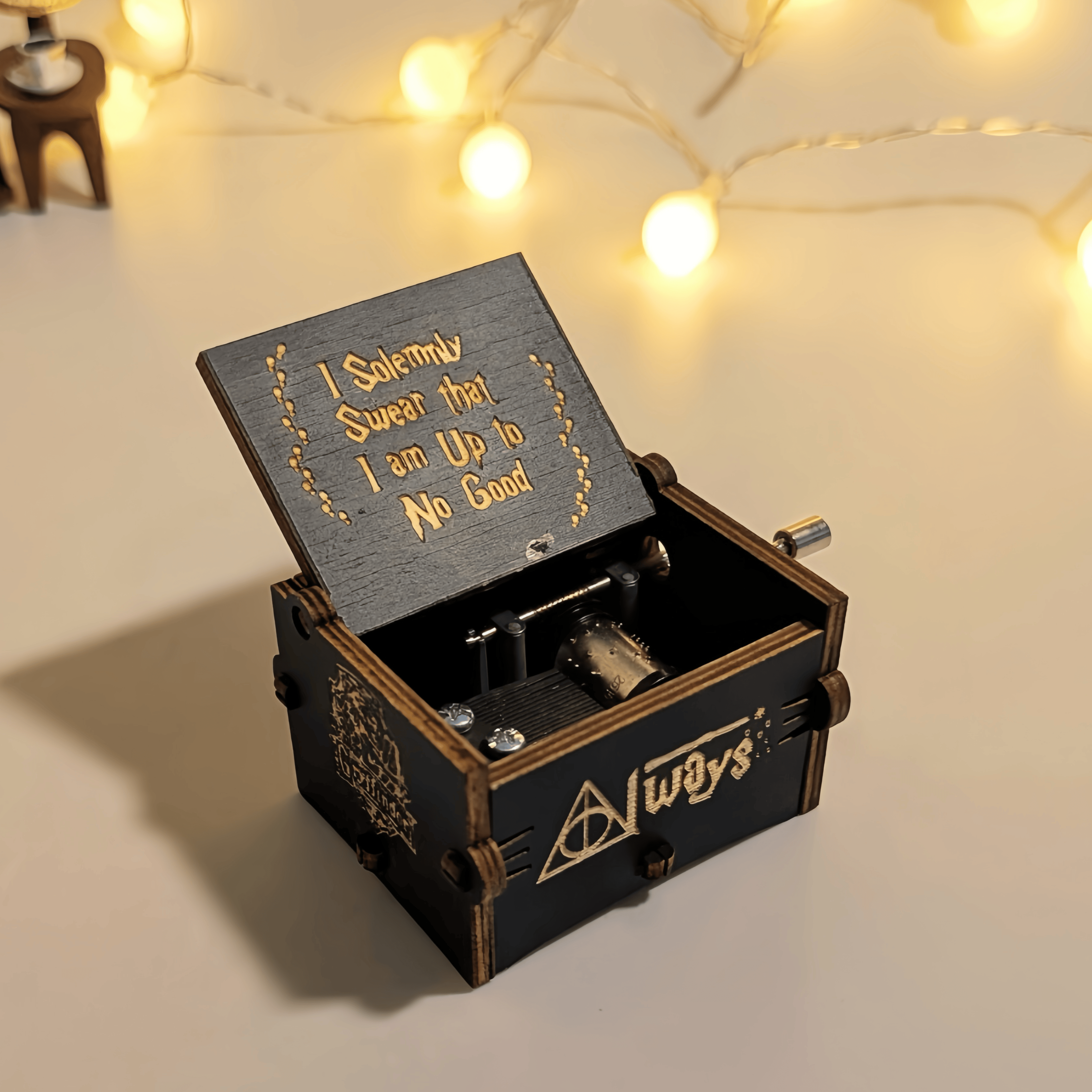 Music Box Wooden Hand Crank Classic