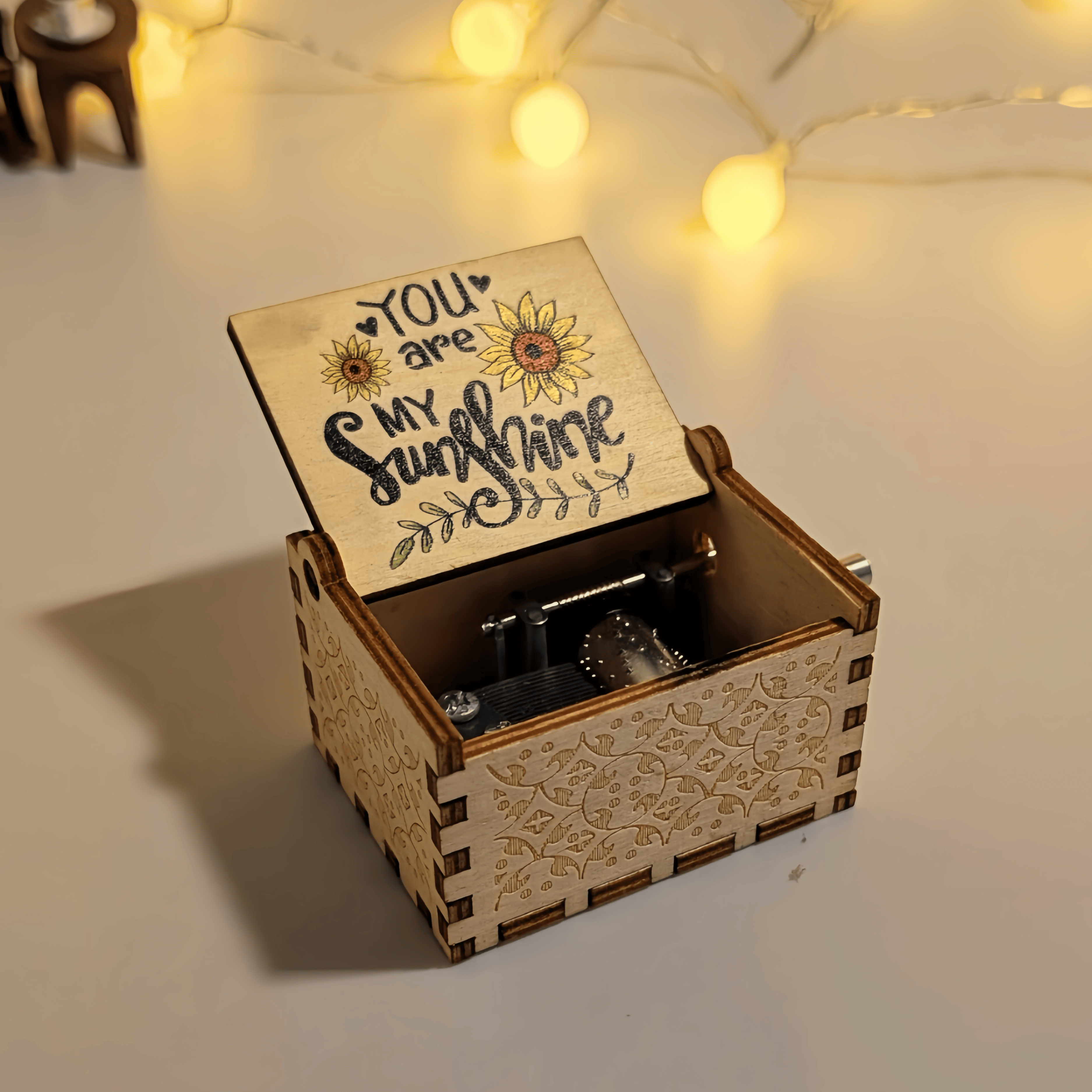 Music Box Wooden Hand Crank Classic