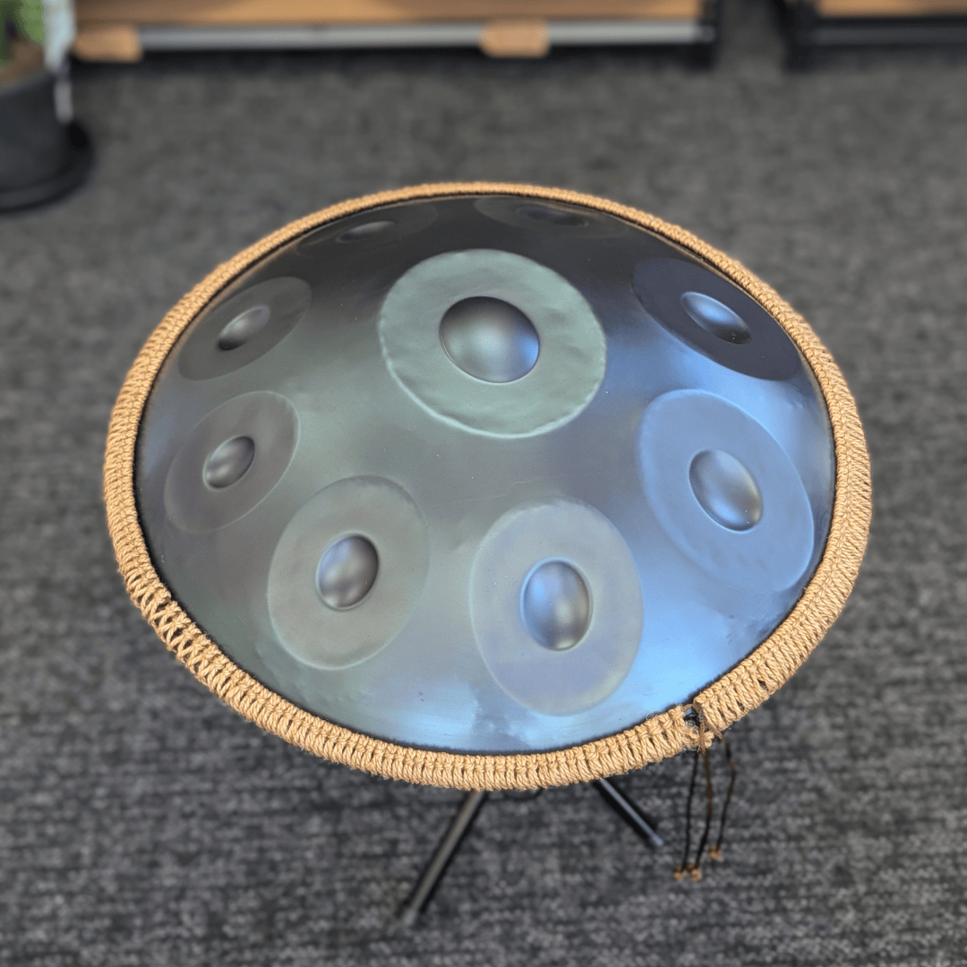 Buy beginner handpan in Australia – 55 cm Mandala 10-note D Kurd handpan, 432 Hz tuning, ideal beginner handpan for meditation, music therapy, acoustic performance, and creative expression.