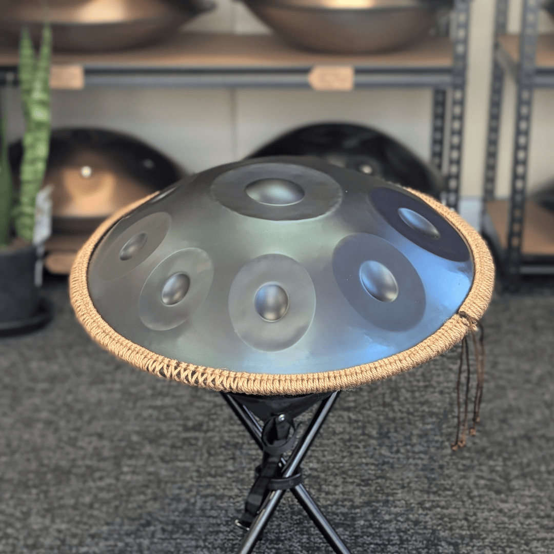 Buy beginner handpan in Australia – 55 cm Mandala 10-note D Kurd handpan, 432 Hz tuning, ideal beginner handpan for meditation, music therapy, acoustic performance, and creative expression.