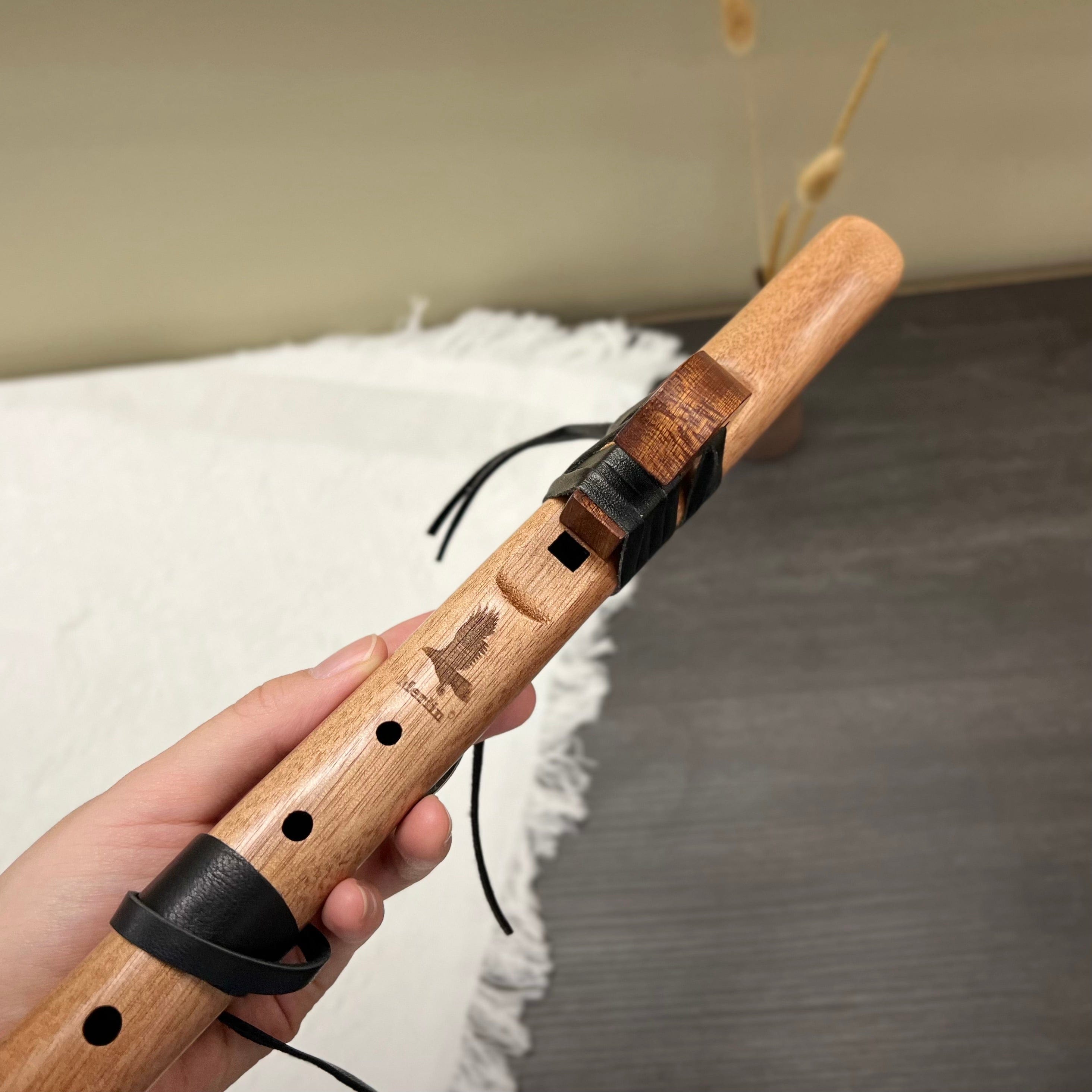 Native American Style Flute High D Minor Walnut Wood 39cm