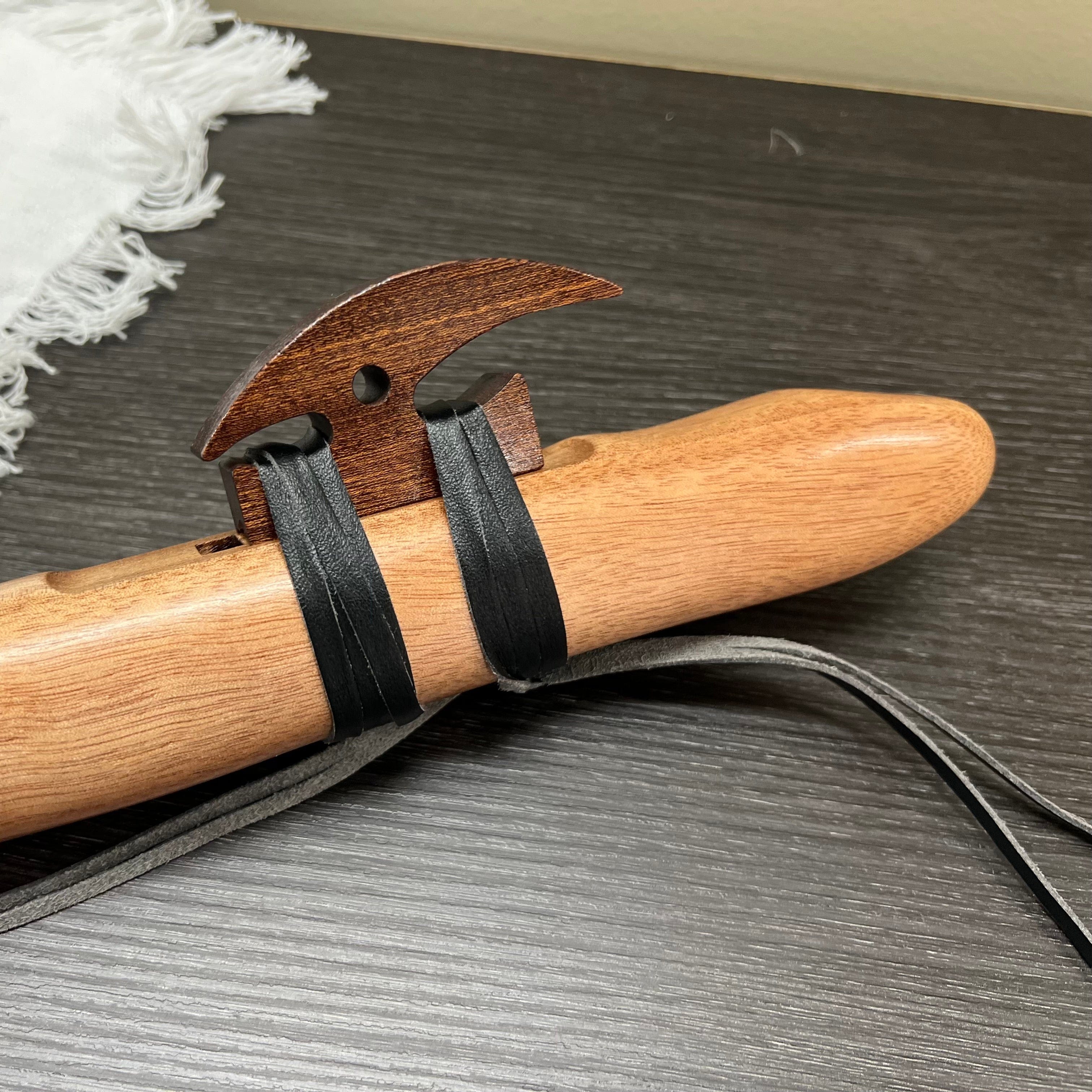 Native American Style Flute Low D Minor Walnut Wood 66cm