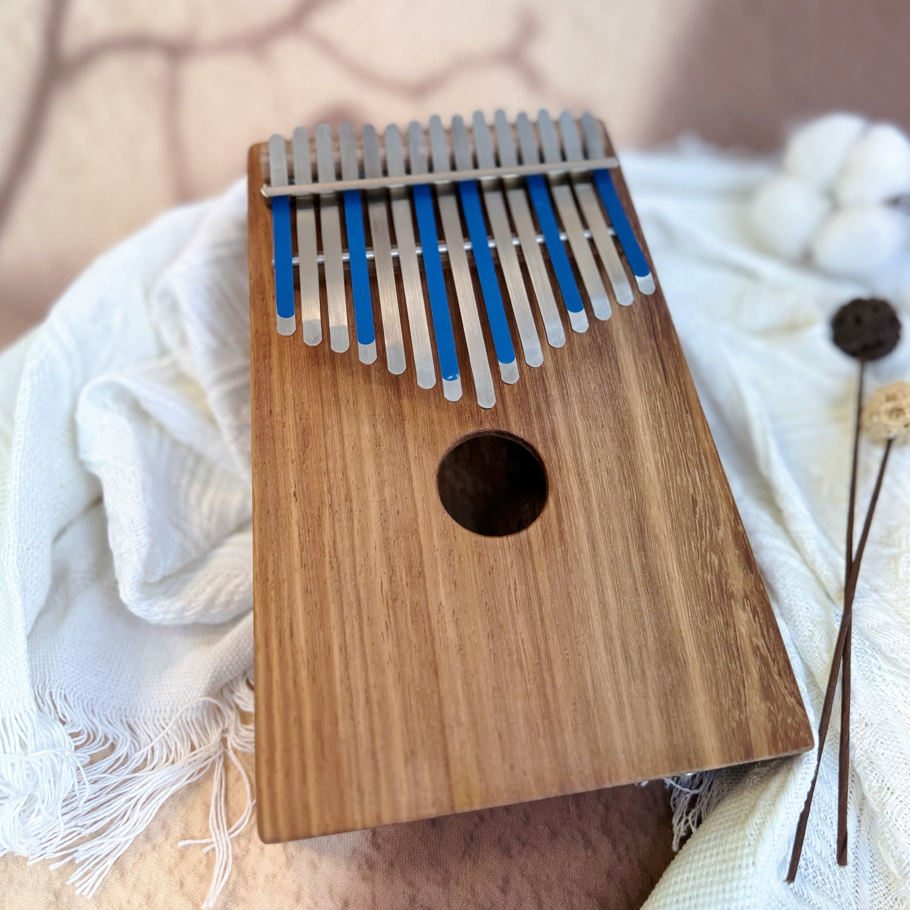 Hugh Tracey Alto Kalimba 17 Key mbira thumb piano musical instrument sound healing musical therapist with Electronic Pickup