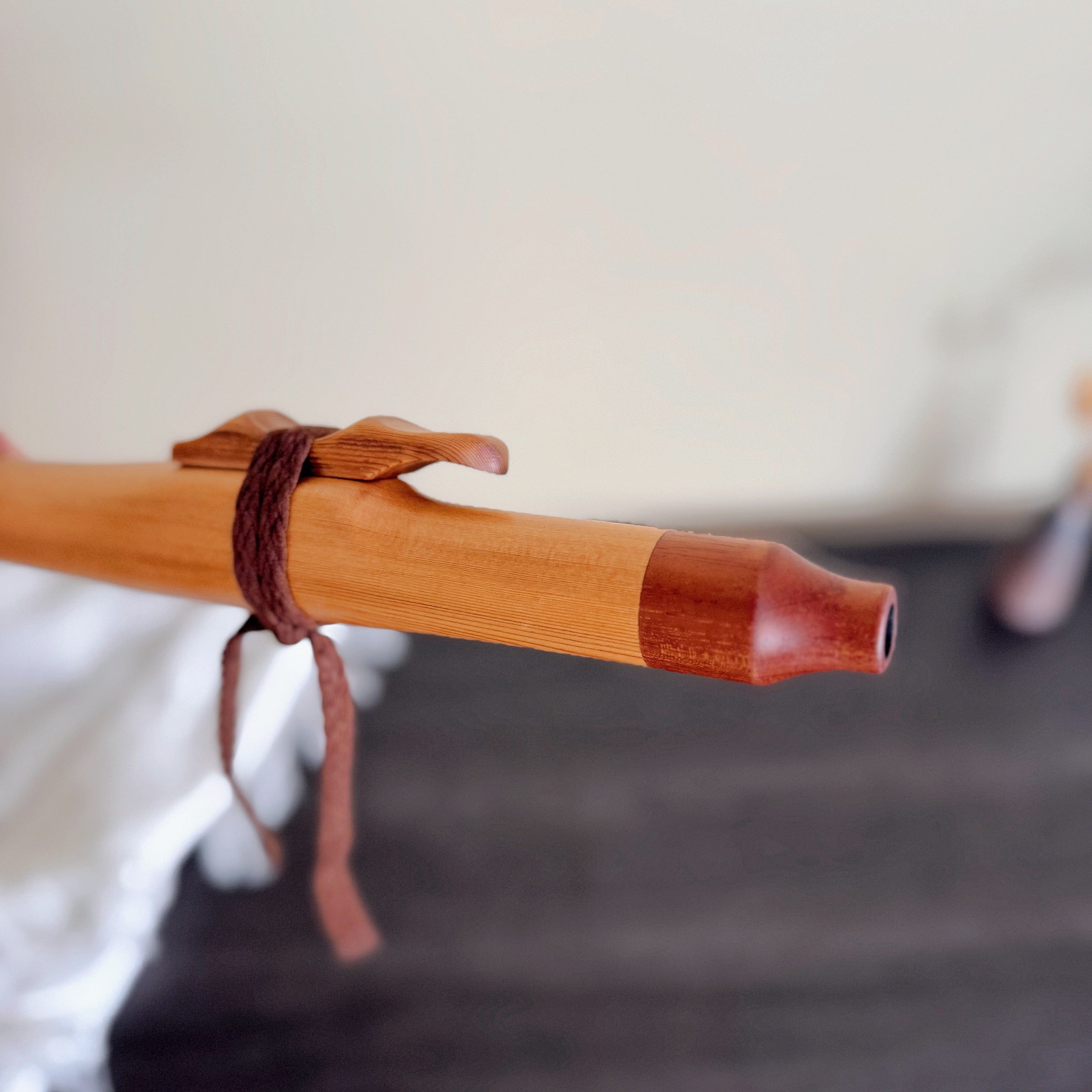 Native American Style Flute F# Minor Pentatonic 58cm 432hz sound healing meditation