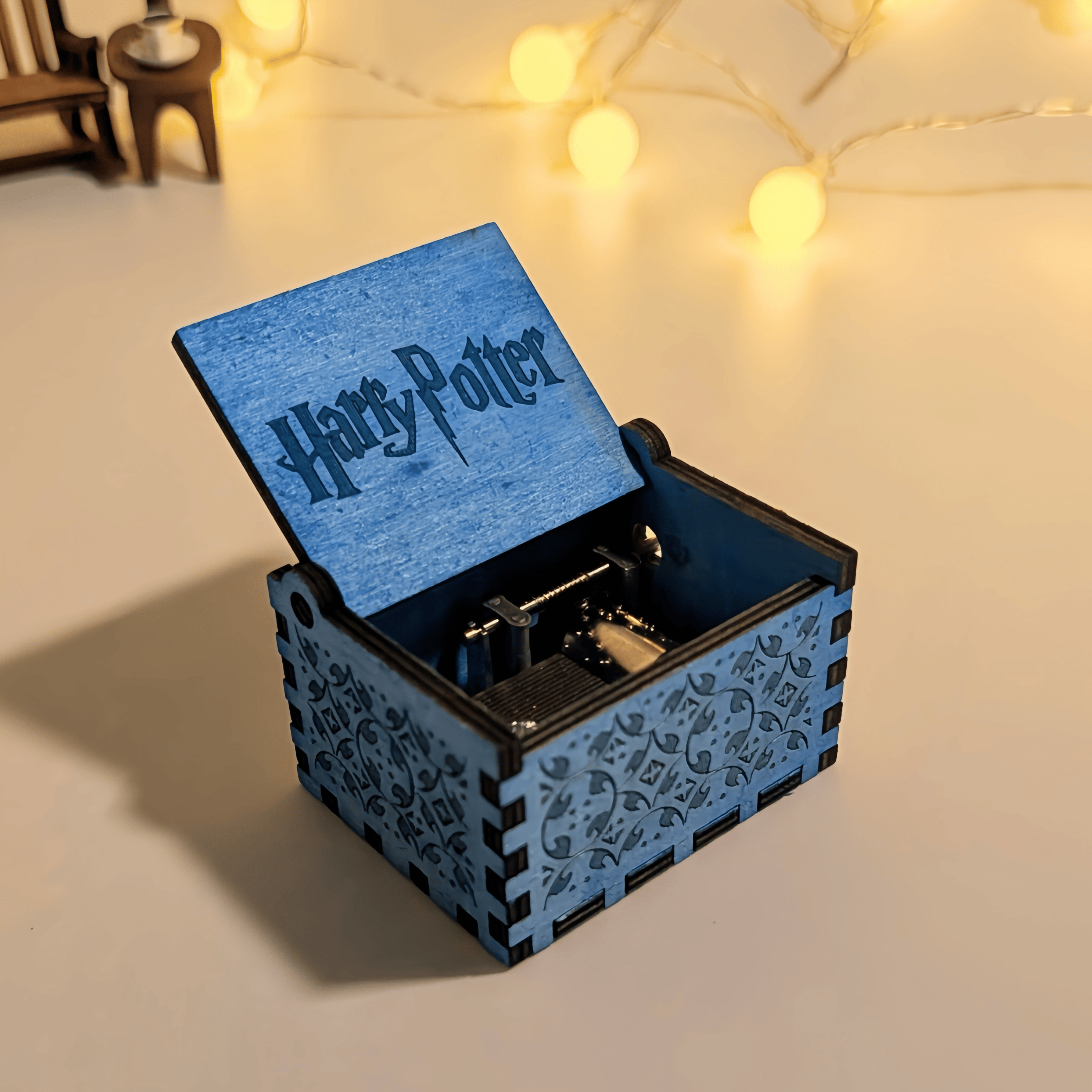 Music Box Wooden Hand Crank Classic