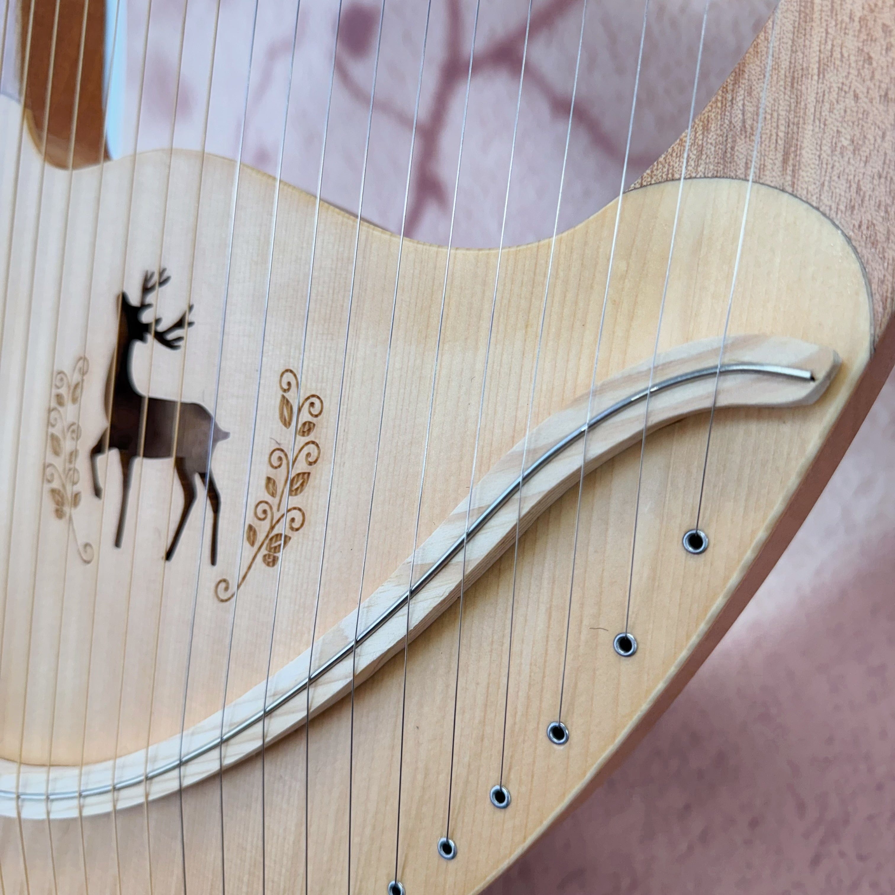 Lyre Harp 21 String Deer Mahogany w/Case