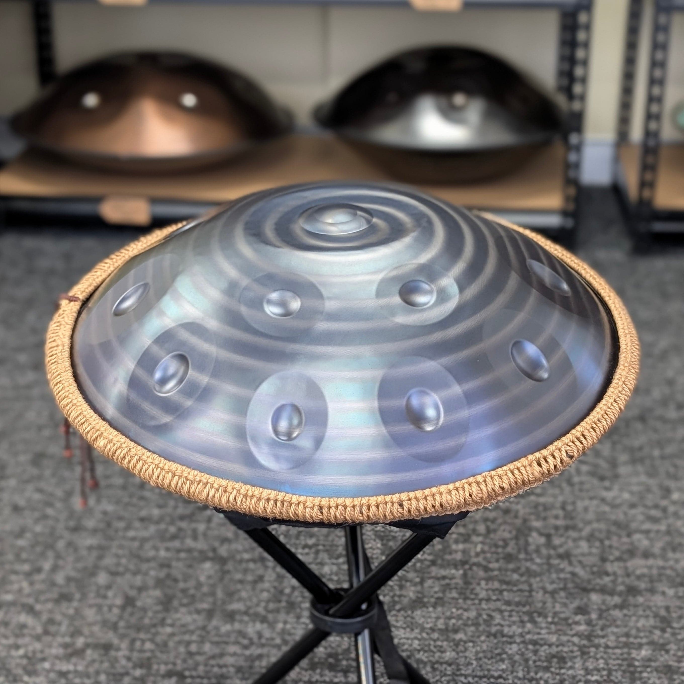 Buy beginner handpan in Australia – 55 cm Mandala 12-note D Kurd handpan, 432 Hz tuning, ideal beginner handpan for meditation, music therapy, acoustic performance, and creative expression.
