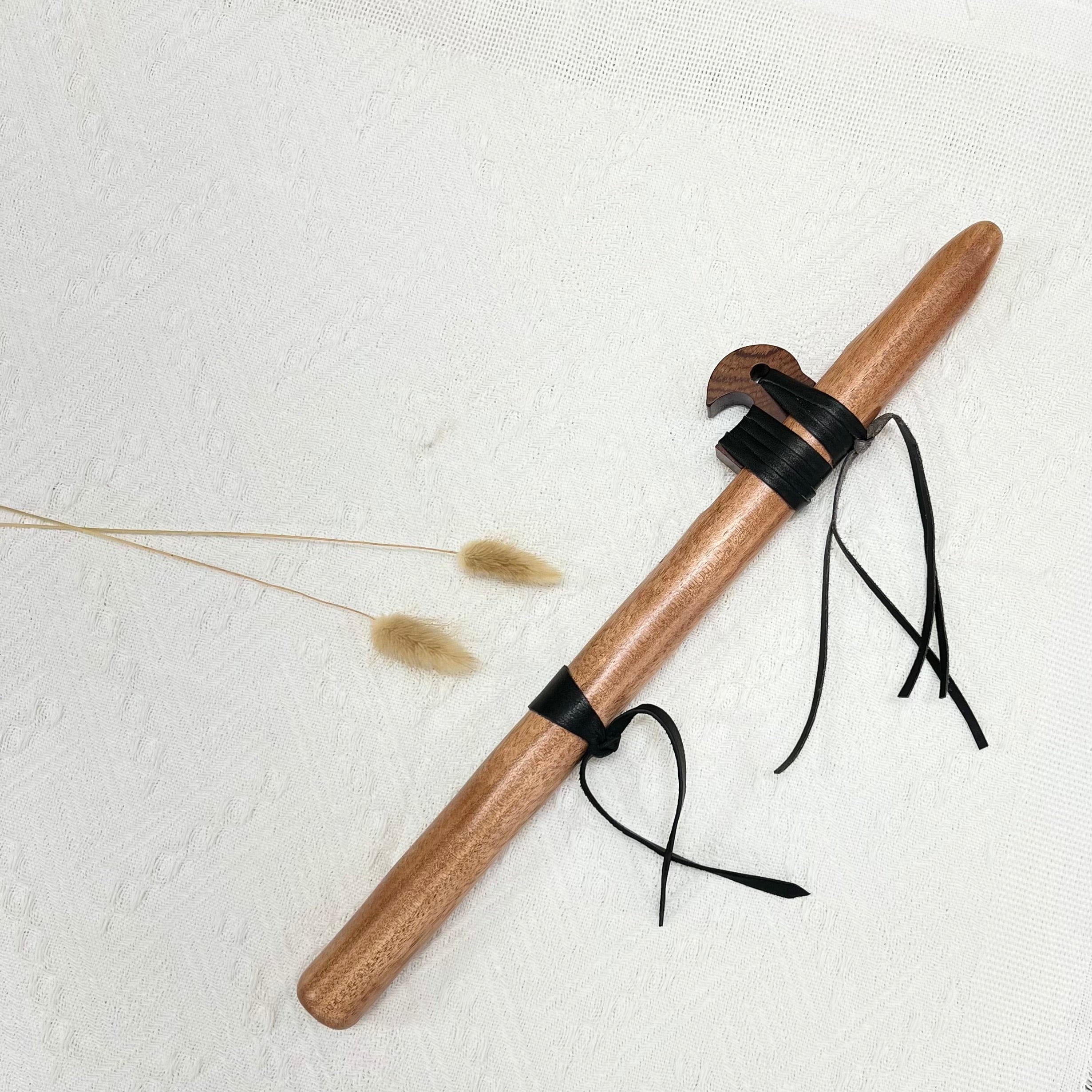 Native American Style Flute High D Minor Walnut Wood 39cm