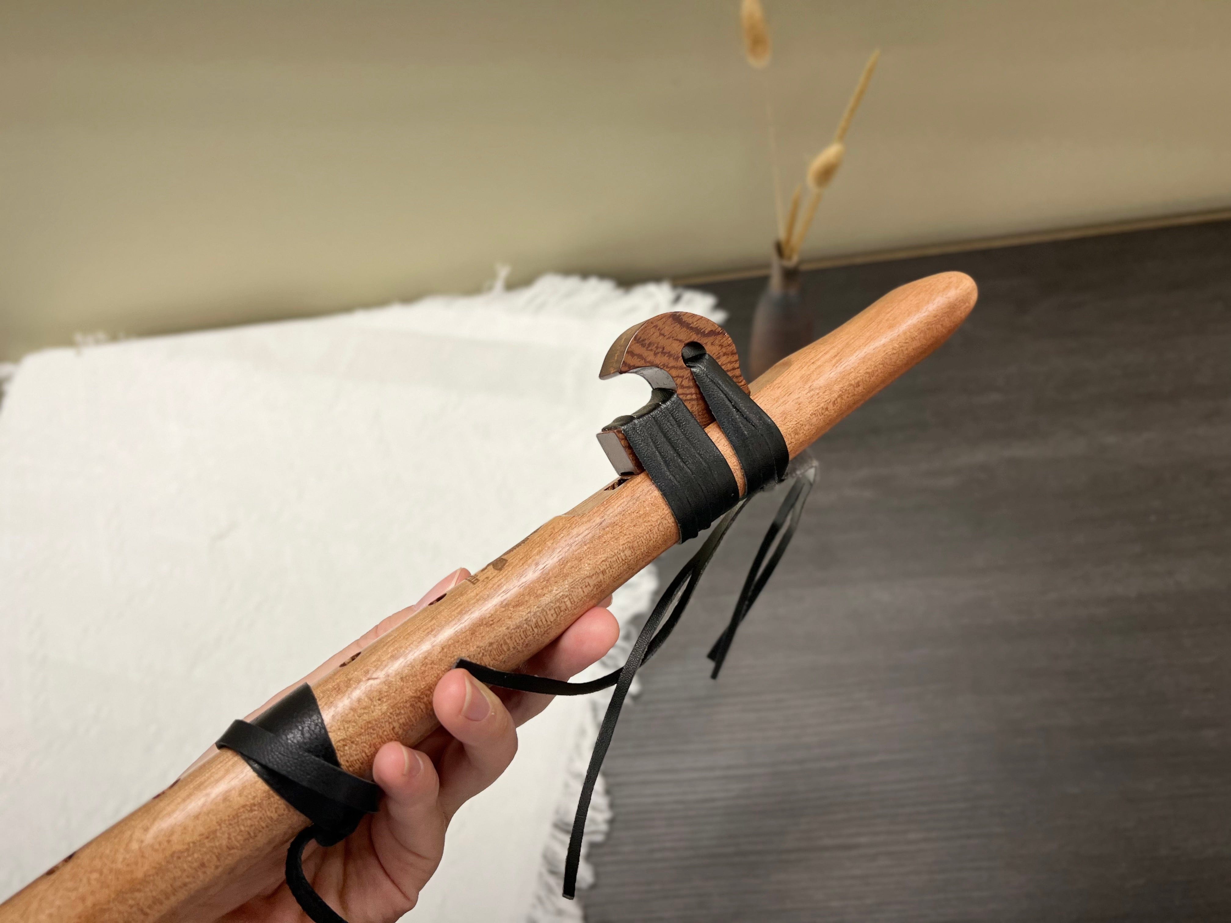 Native American Style Flute High D Minor Walnut Wood 39cm