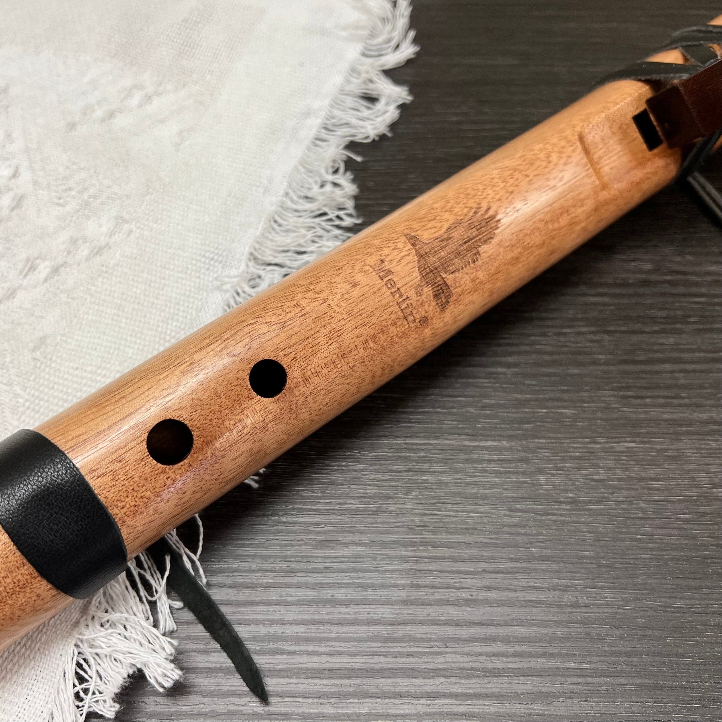 Native American Style Flute Low D Minor Walnut Wood 66cm